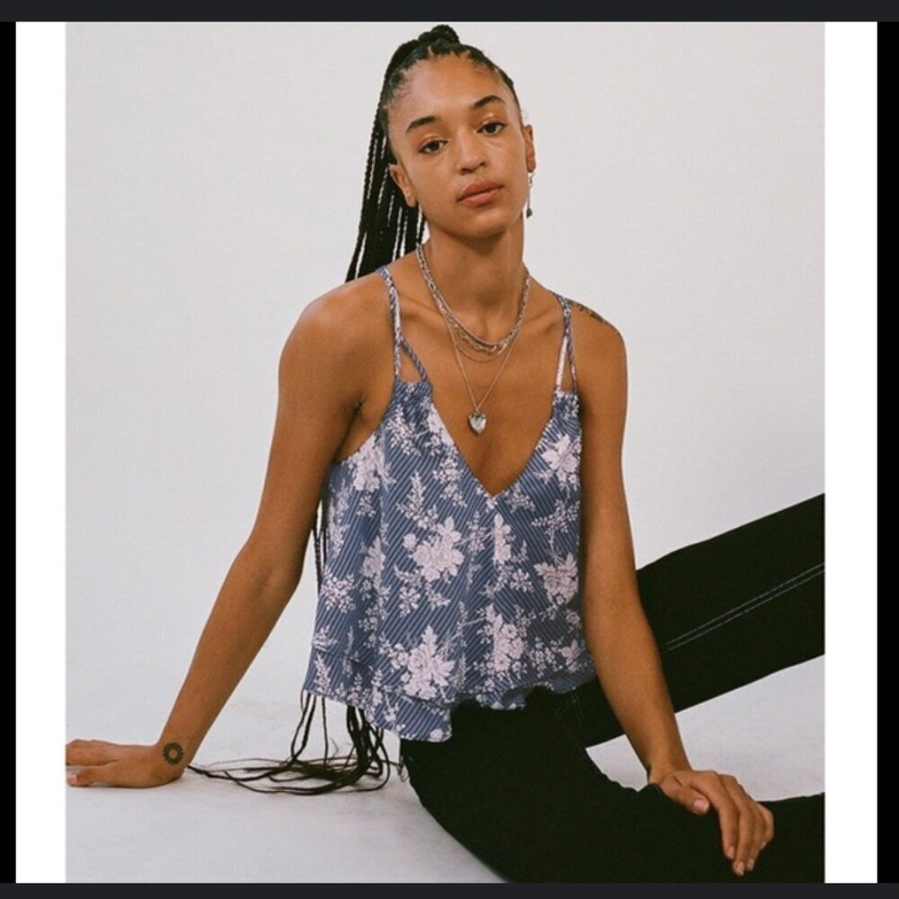 Urban Outfitters Ruby Satin Blue Flowy Ruffle Tank sz L